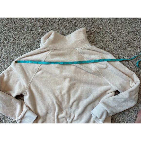 Athleta pullover sweatshirt, heavy velour size SP (small/Petite); Cream - Picture 5 of 12